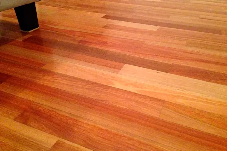 Piso de madera Eucalipto